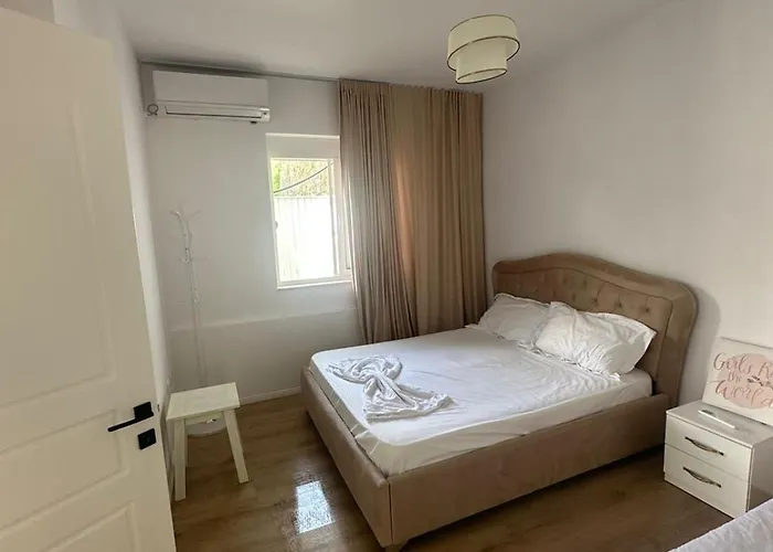 Pasha * Tirana